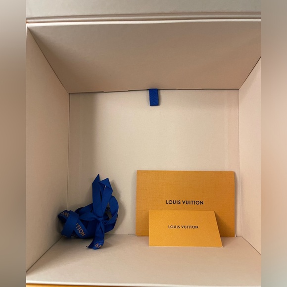 Wonderful condition LV small bag box - Picture 4 of 5